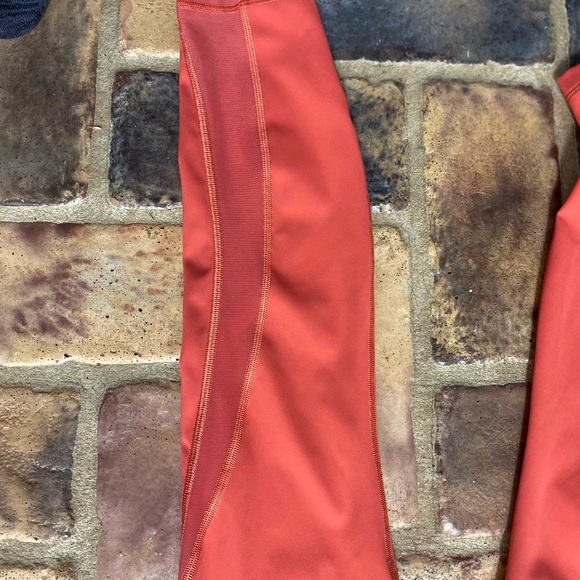 Lululemon size 4 leggings - Picture 6 of 6